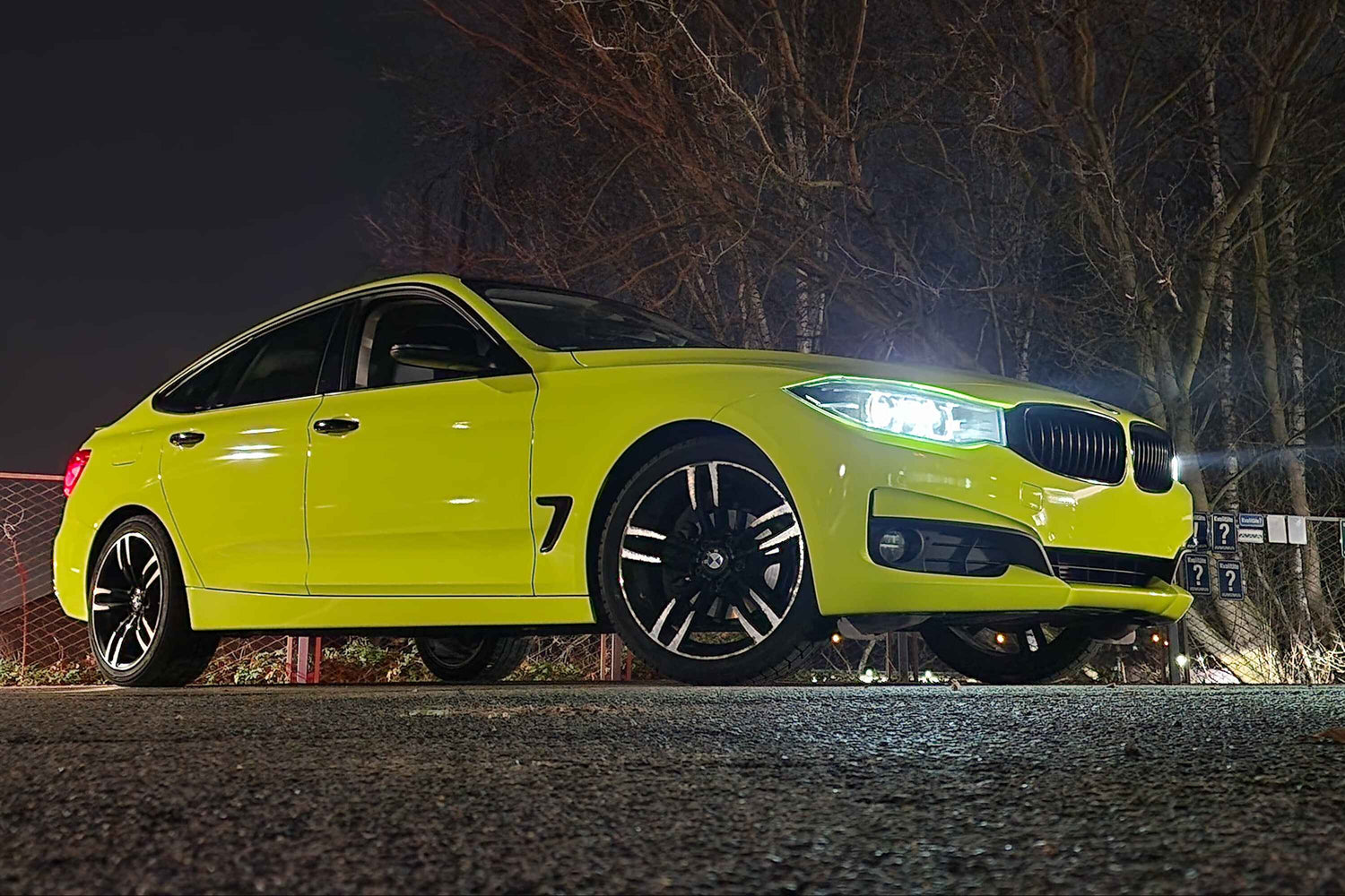 Luminiscējošā krāsas maiņa BMW GT