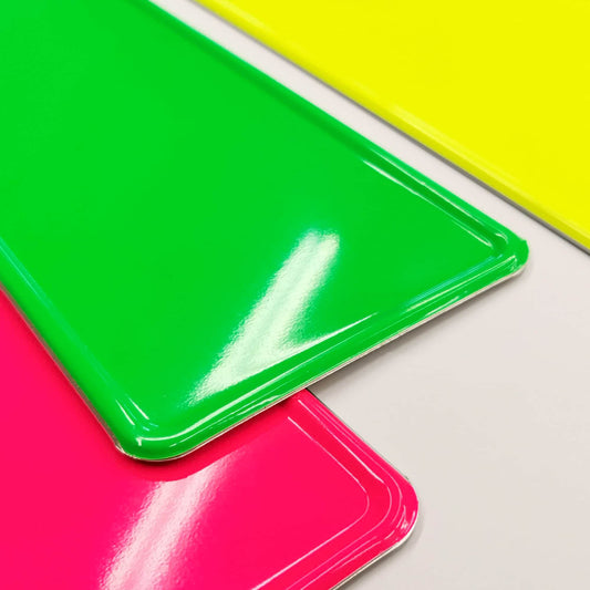 NEONA PAMATNES vārda zīme BĀRBIJA ar reljefa burtiem - 114mm x 520mm