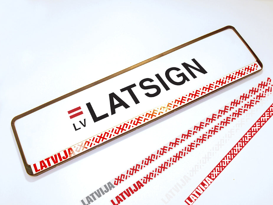 Auto numura turētājs ar uzrakstu un latviešu rakstiem