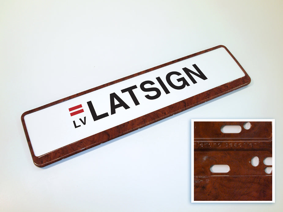 Krāsainais auto numura turētājs - Brown Burl (koka imitācija)