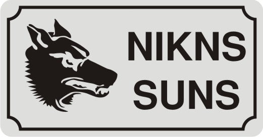 Zīme ar suni NIKNS SUNS, 114mm x 220mm