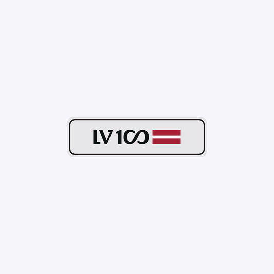 Vārda zīme ar uzlīmi - LV100 ar karogu - 60 x 220mm