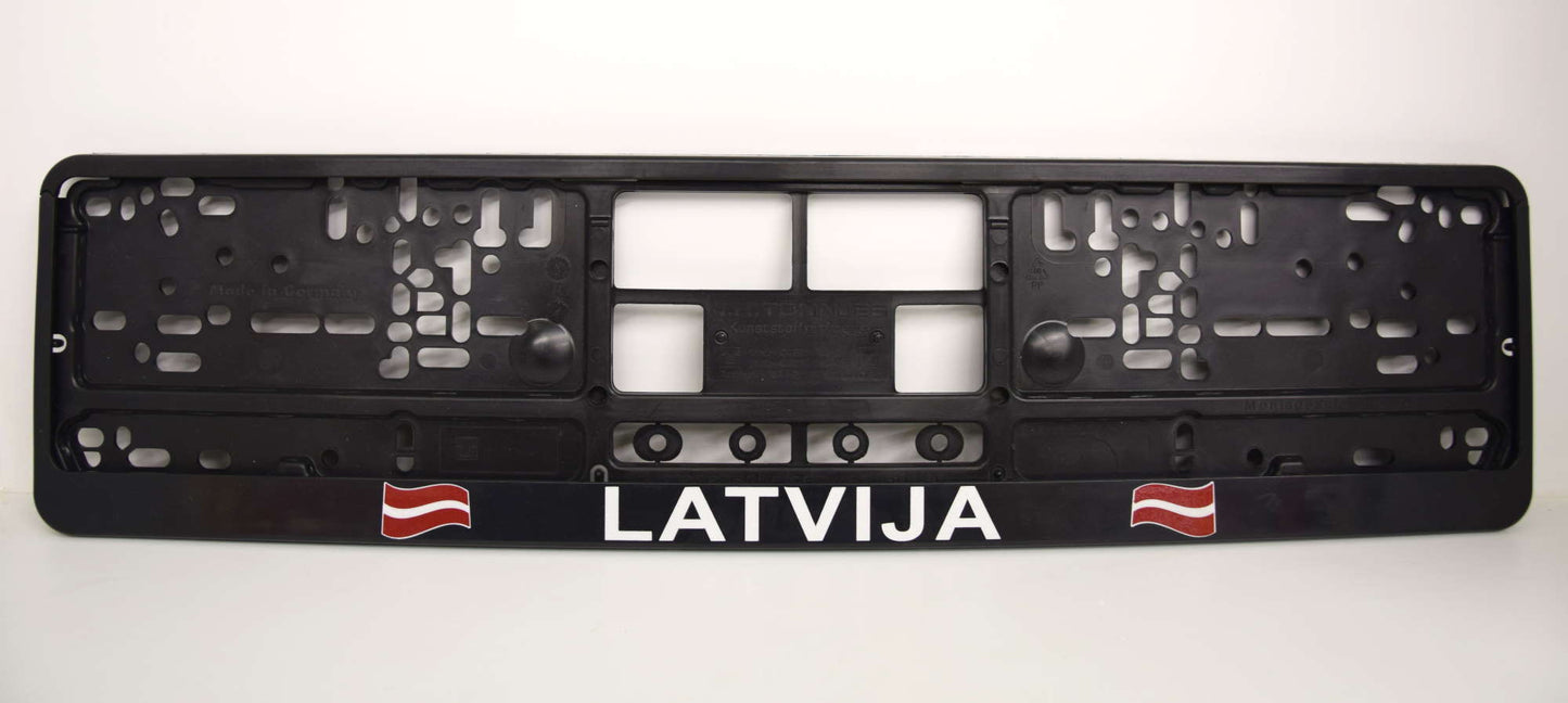 Auto numura turētājs ar Latvijas karogu un uzrakstu - Latvija
